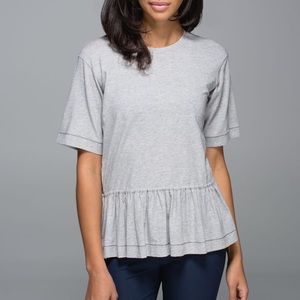 Lululemon flounce tee peplum 6
